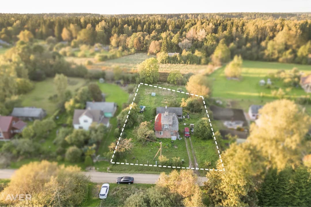 Zeme J. Čakstes iela ,Vaiņode 0,22ha ar māju — bilde 2