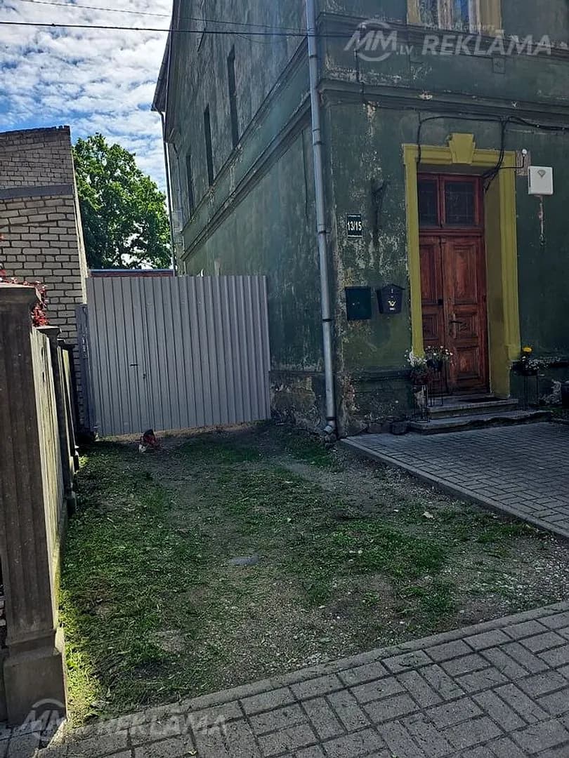 Māja Liepājā, 280 m², 2.5 st., 15 ist..