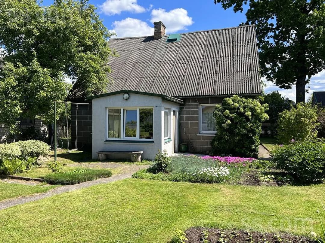 Māja — Priežu iela 28