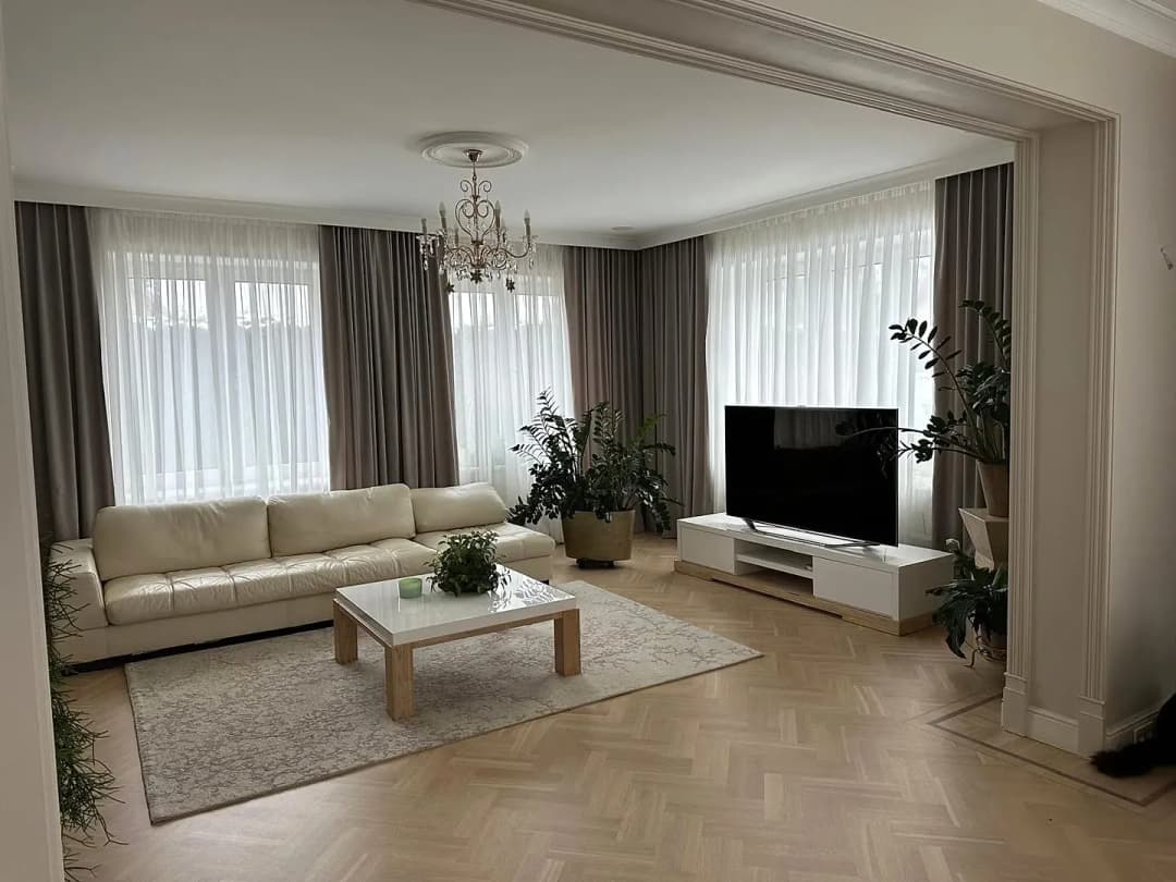 7-ist. Māja, 380㎡ - Garkalnes pagasts, Priedkalne
