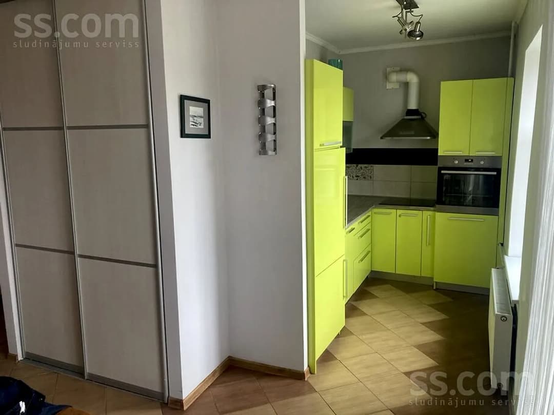 Divistabu dzīvoklis — Saules iela 44 — vēl bildes