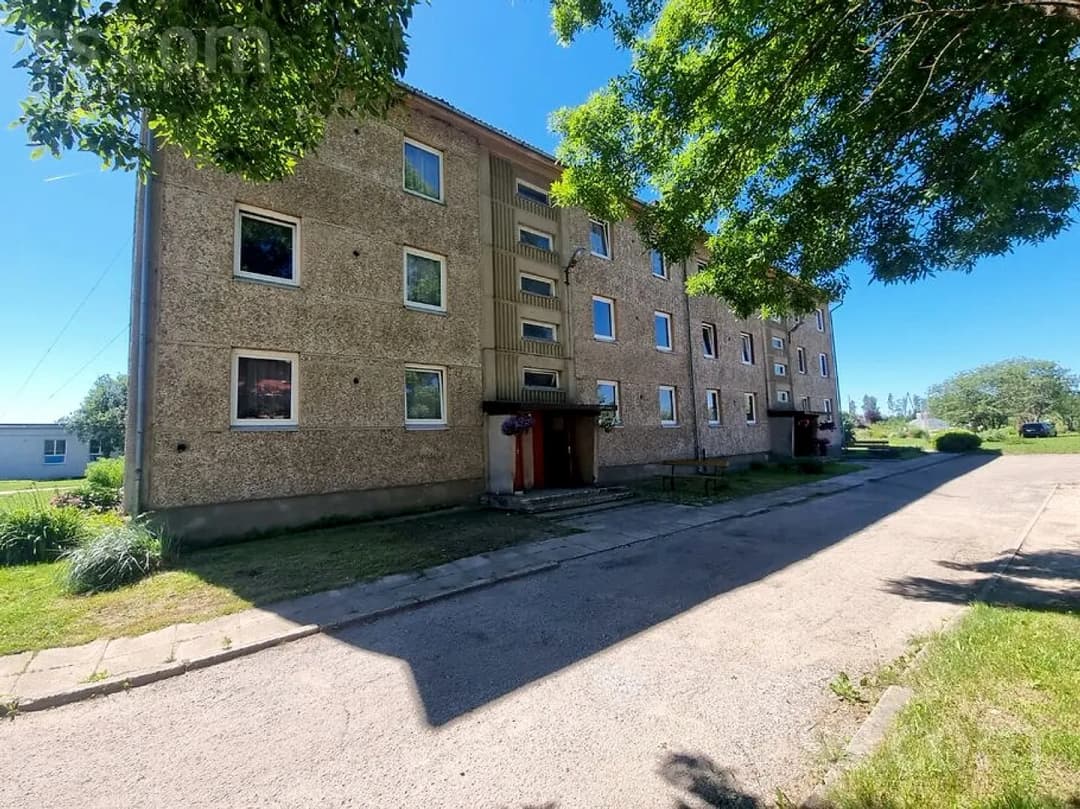 Trīsistabu dzīvoklis — Ventas iela 6 6