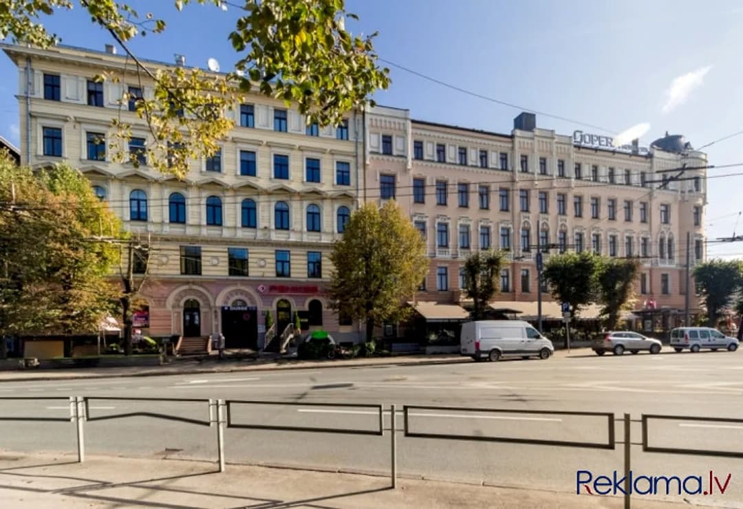 Piecistabu dzīvoklis — Raiņa bulvāris 31