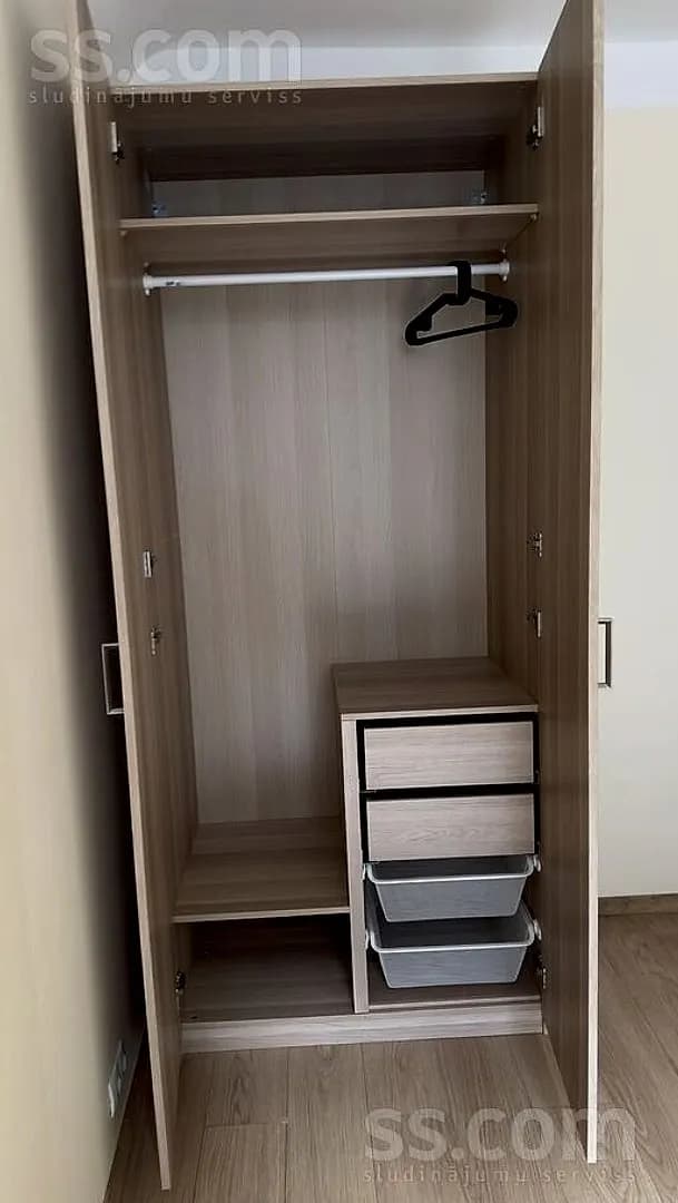 Vienistabas dzīvoklis — Valdemāra 123 — vēl bildes