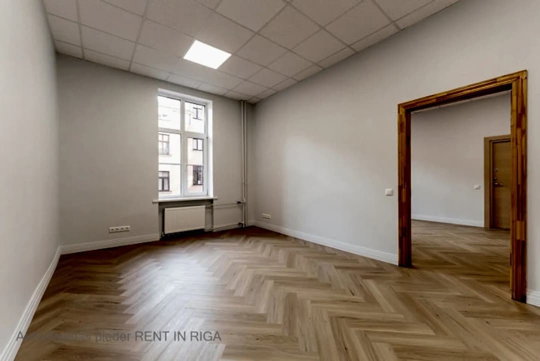 Komerctelpas — Dzirnavu iela — bilde 2