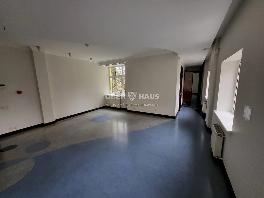 10-ist. Telpas, 303.00㎡ - Rīga, Centrs — vēl bildes