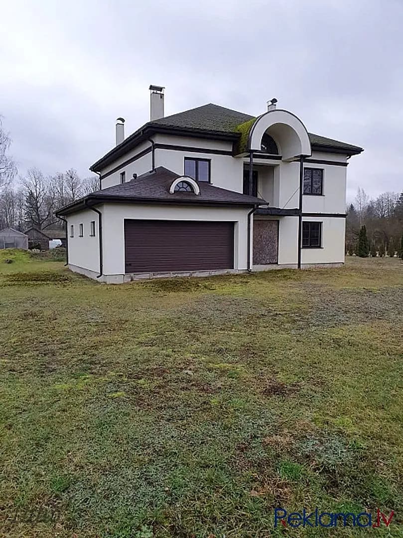 Komerctelpas — Strēlnieku iela 3, Stende