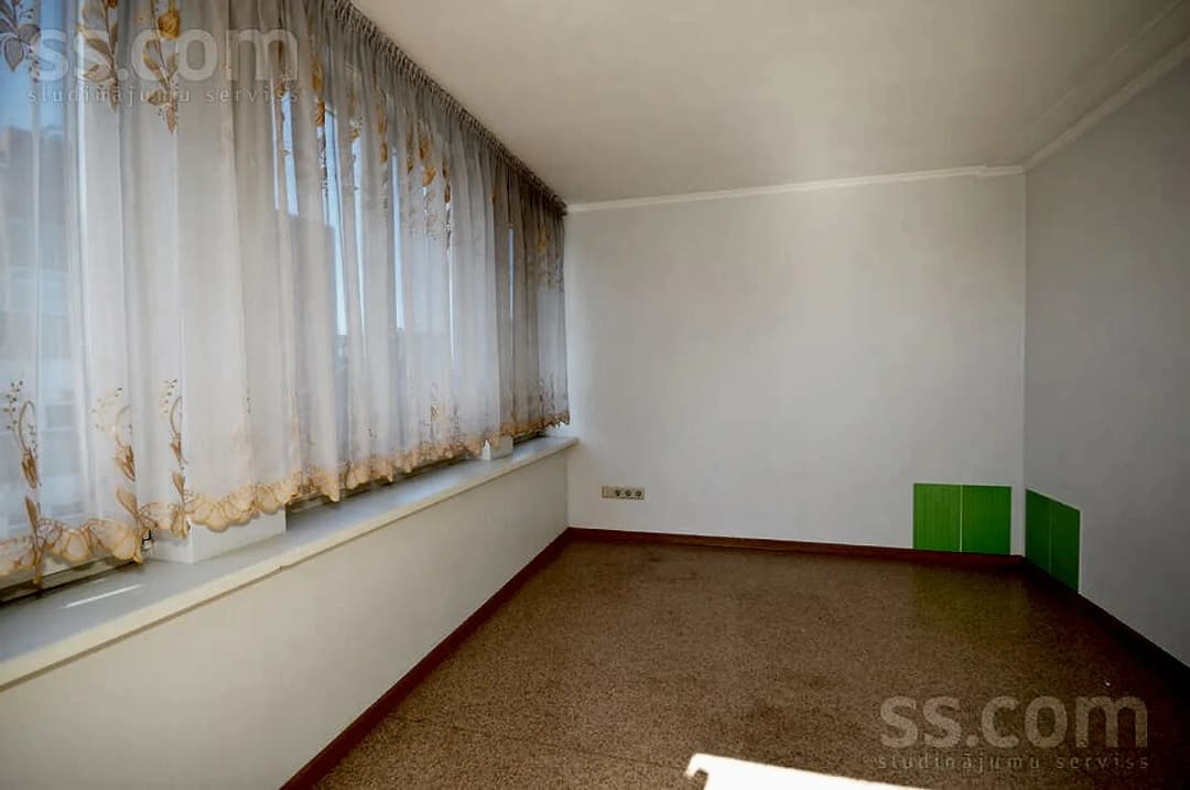 5 istabu dzīvoklis — Blaumaņa 32 — vēl bildes