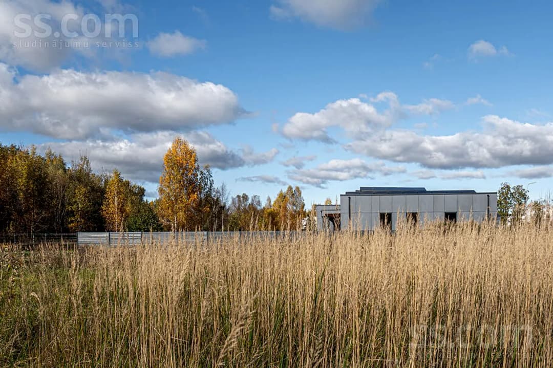 Māja — Mežavēju iela 12