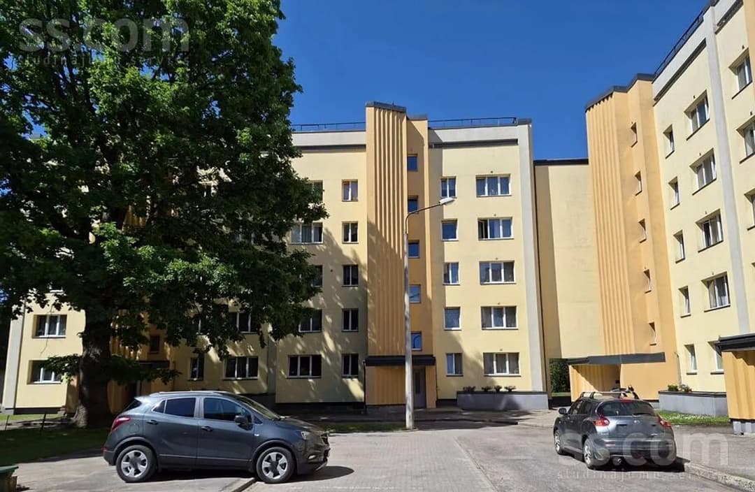Trīsistabu dzīvoklis — Grorga Apiņa 3