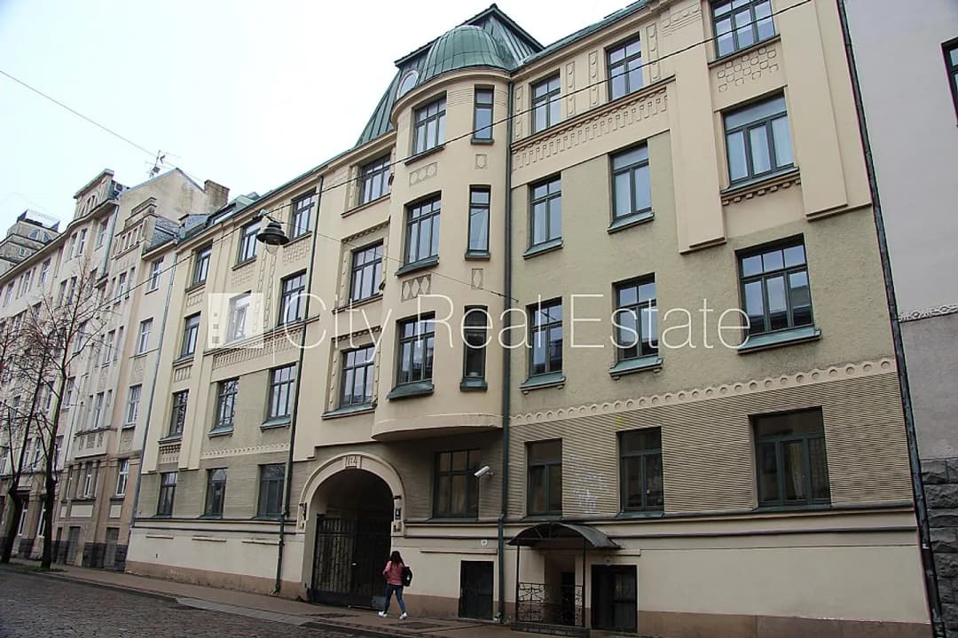 Četristabu dzīvoklis — Ganu iela 4