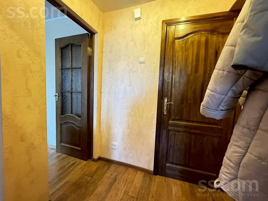Vienistabas dzīvoklis — Zemgales iela 35 — vēl bildes