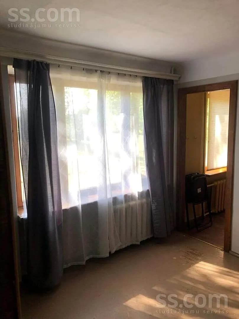 Trīsistabu dzīvoklis — Torņa iela 9 — vēl bildes