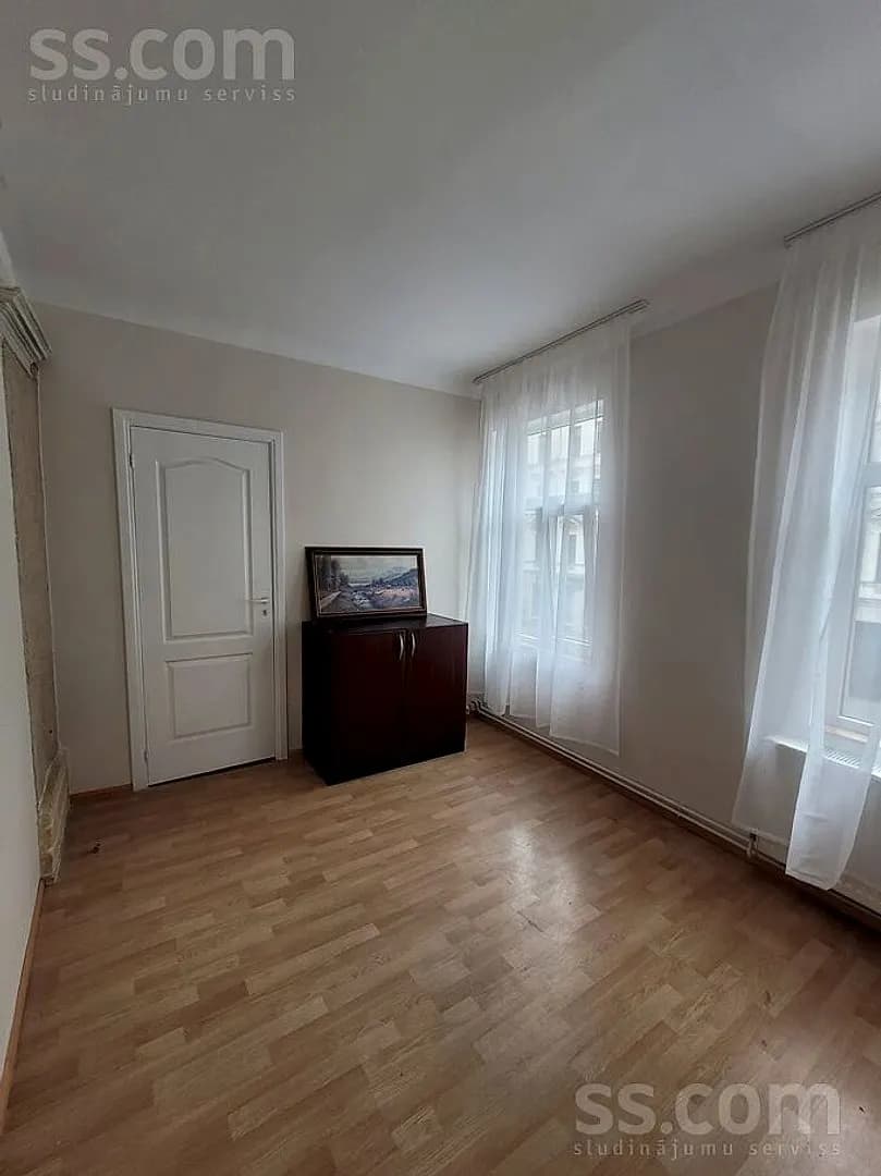 Trīsistabu dzīvoklis — Čaka 41 — bilde 4
