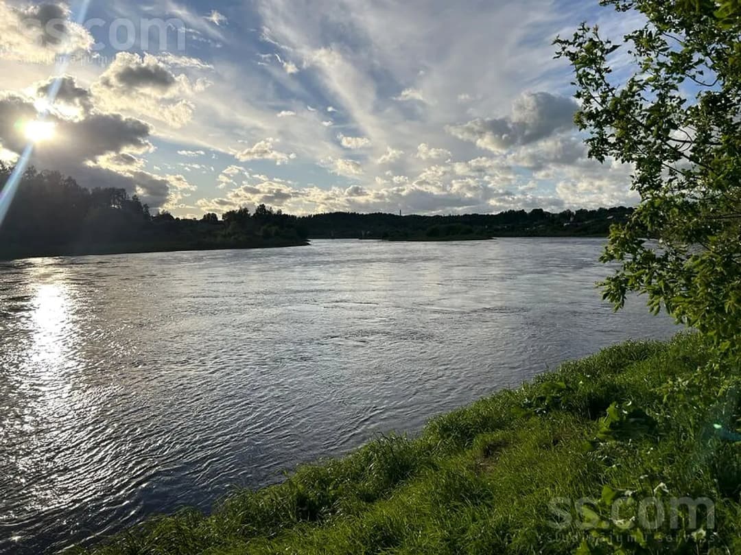 Māja — Nometņu iela x