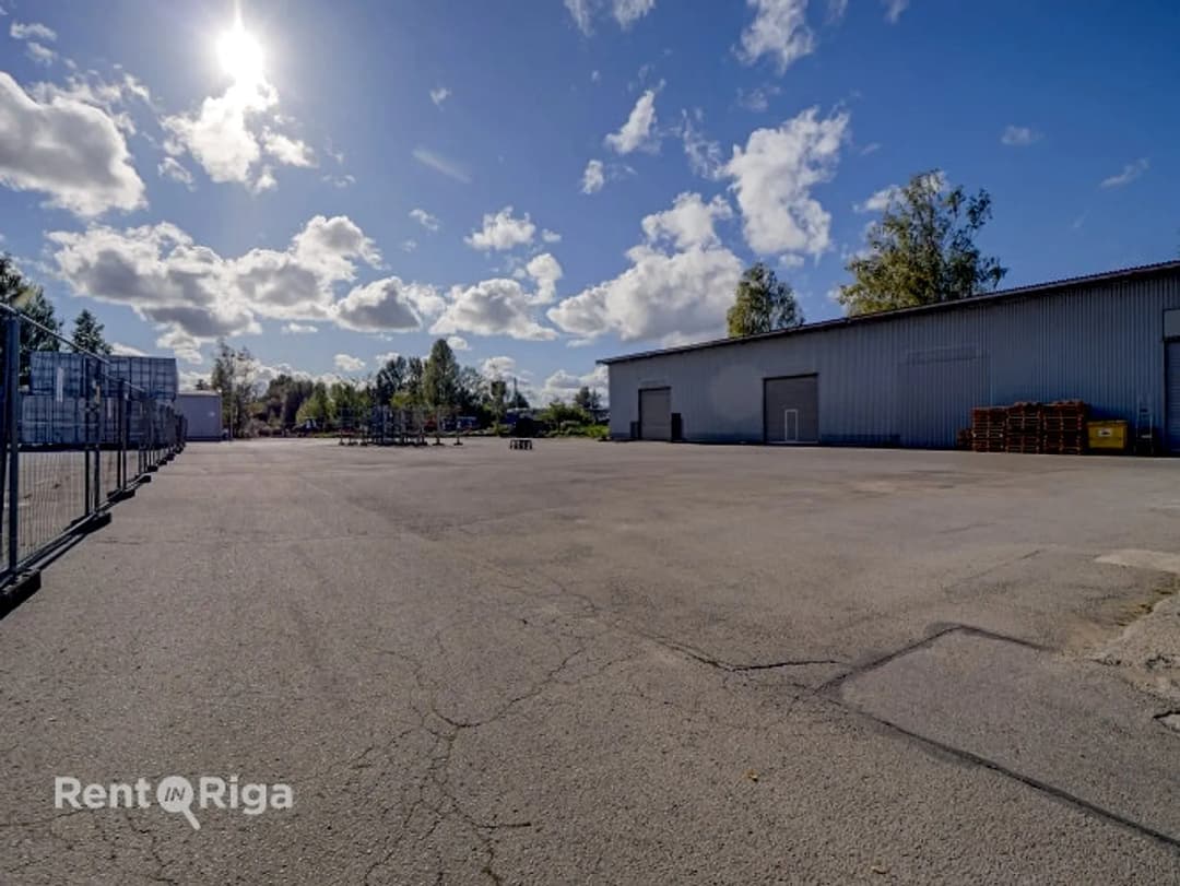 Ilgtermiņa nomai tiek piedāvātas neapkurināmas, sausas noliktava telpas Ganību dambī 25D. + — bilde 4