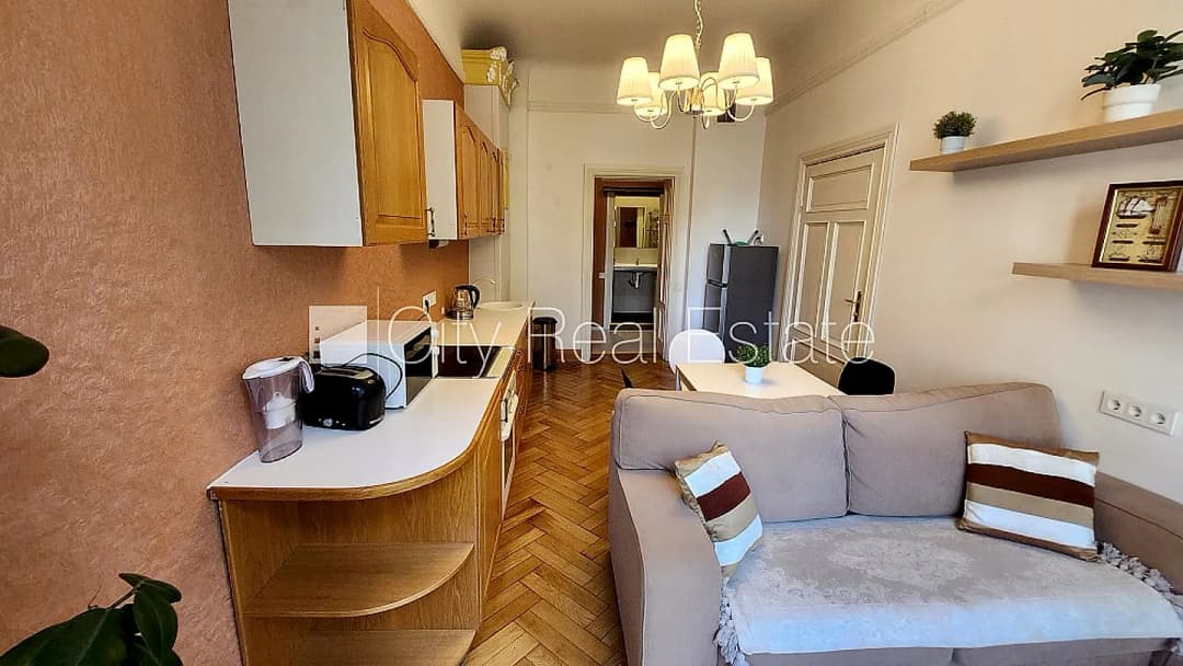 Divistabu dzīvoklis — Lāčplēša iela 18 — bilde 2