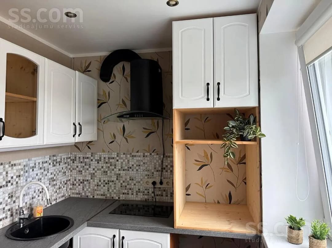 4 istabu dzīvoklis — Pļavu 59 — vēl bildes