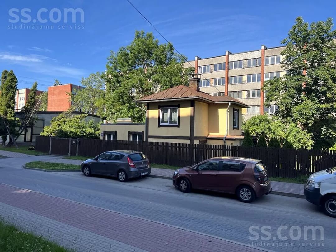 Māja — Raiņa 60