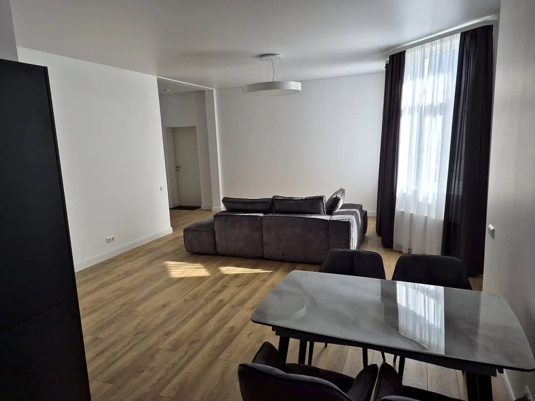 Piena 2, Centrs — vēl bildes