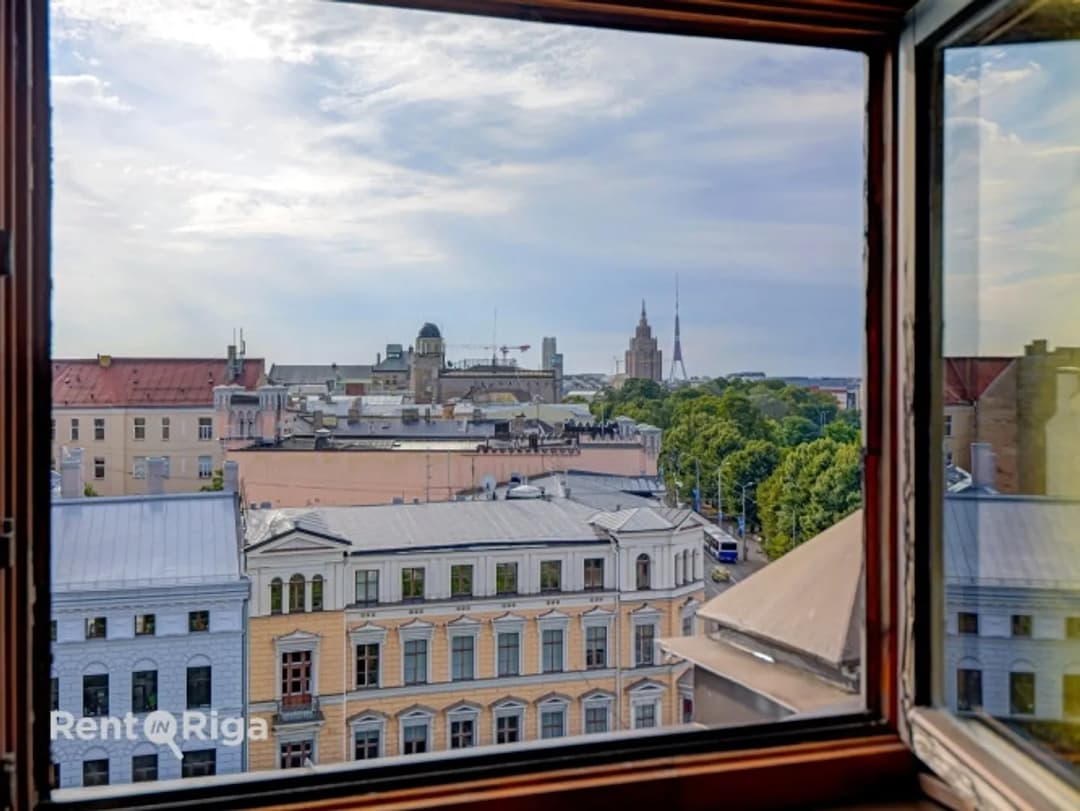 Trīsistabu dzīvoklis — Brīvības bulvāris 19 — vēl bildes