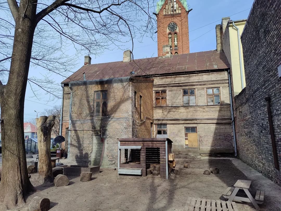 Brīvības 126, Centrs — vēl bildes