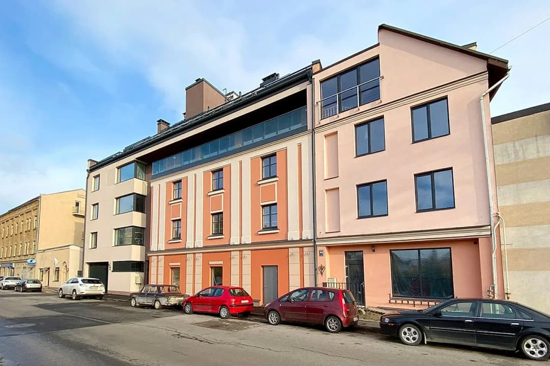 Rūpniecības 48, Centrs