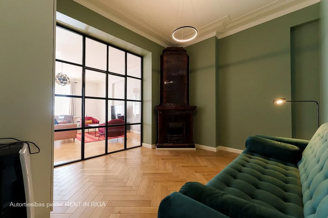 Brīvības 47, Centrs — vēl bildes