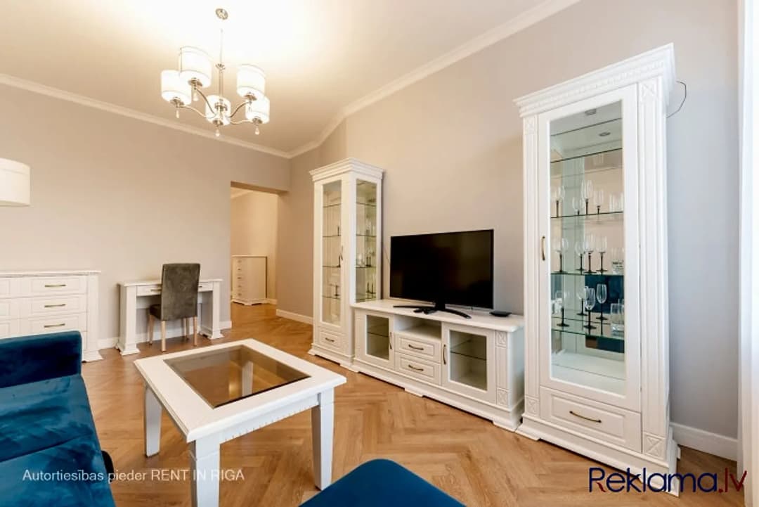 Divistabu dzīvoklis — Pērnavas iela 41 — vēl bildes