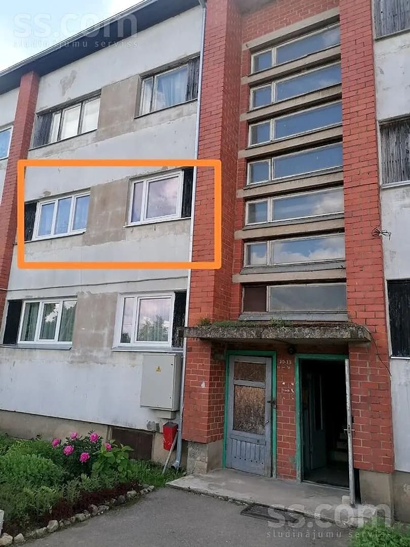 Divistabu dzīvoklis — Lapegles 1