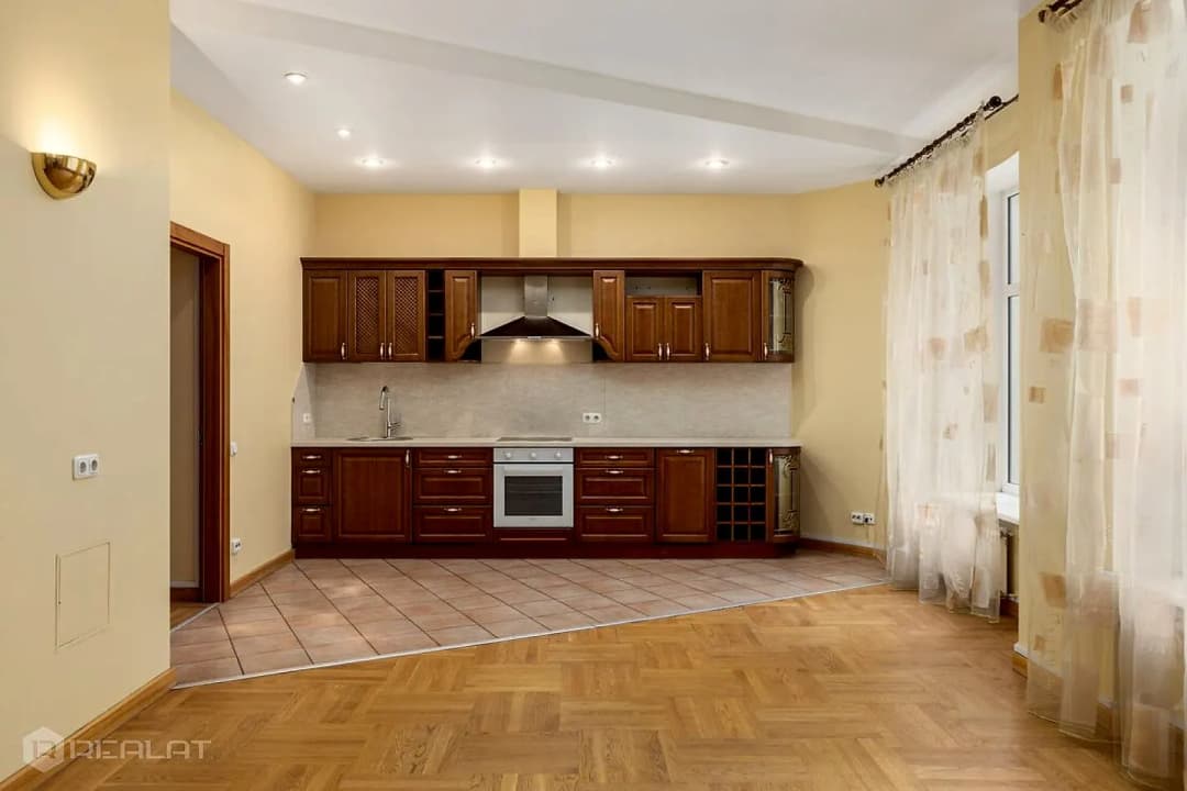 4-ist. Dzīvoklis, 154.50㎡ - Rīga, Centrs