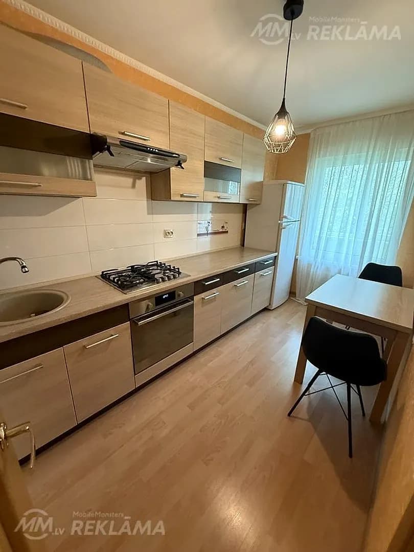 Dzīvoklis Rīgā, Pļavniekos, 42 м², 1 ist., 5 stāvs. — bilde 2