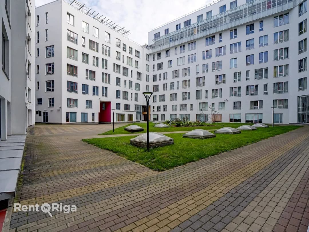 Republikas laukums 3, Centrs — bilde 2
