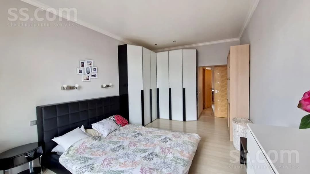 Divistabu dzīvoklis — Grēcinieku 11 — vēl bildes