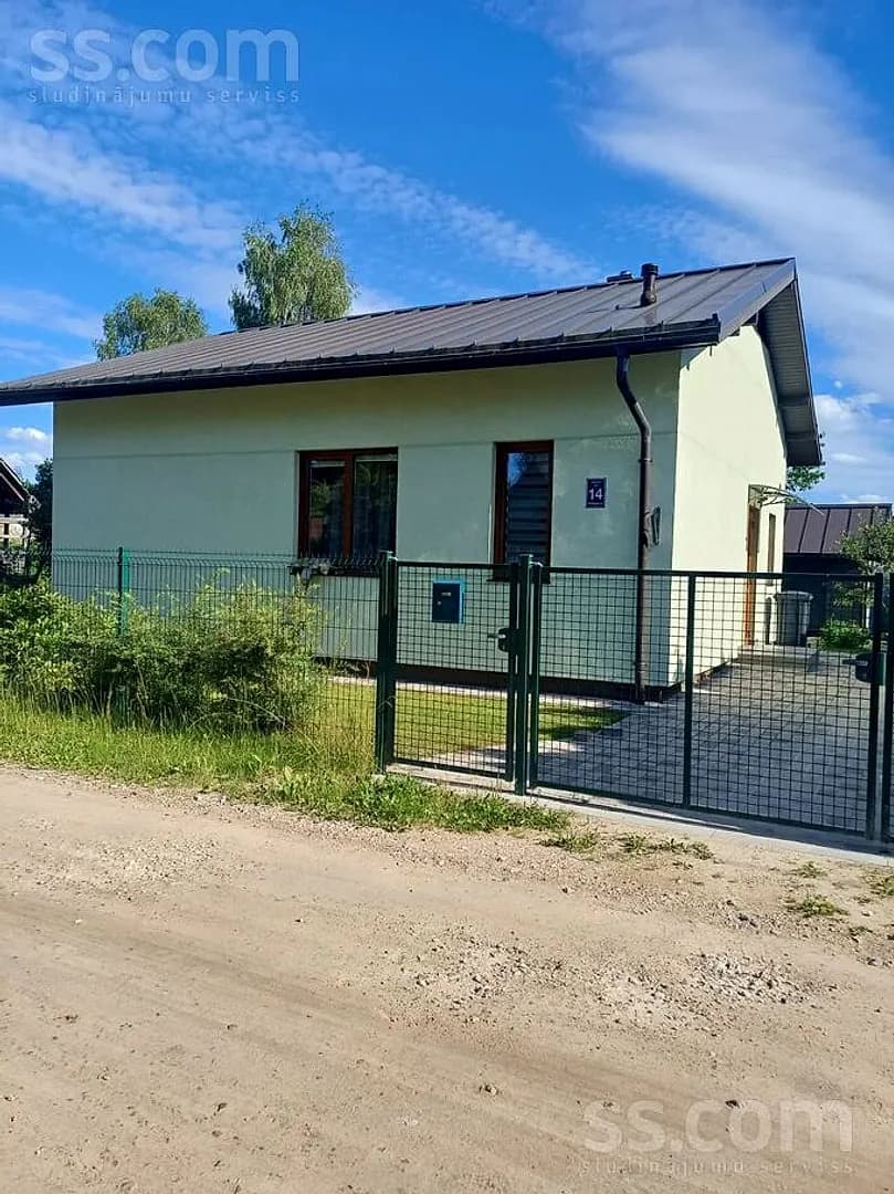 Māja — Miķelīšu 14