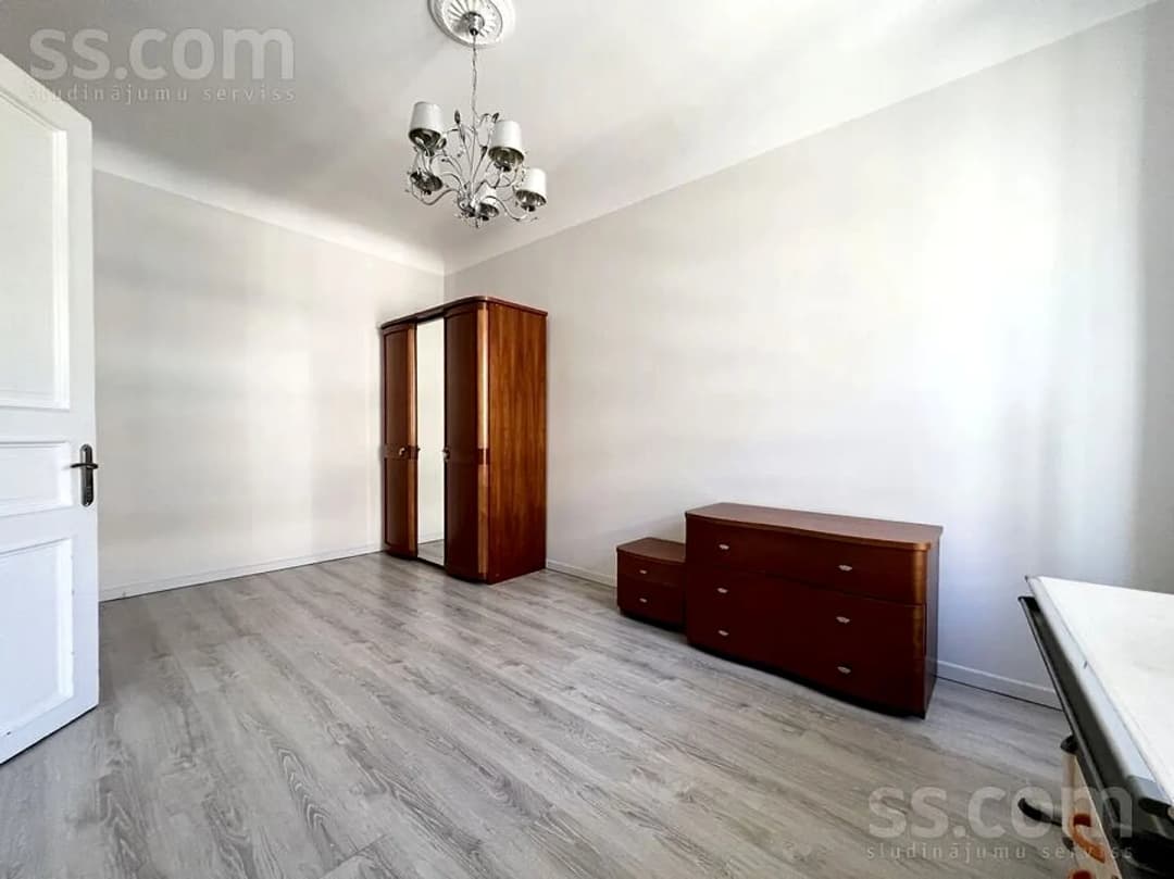 5 istabu dzīvoklis — Baznīcas 34 — bilde 4