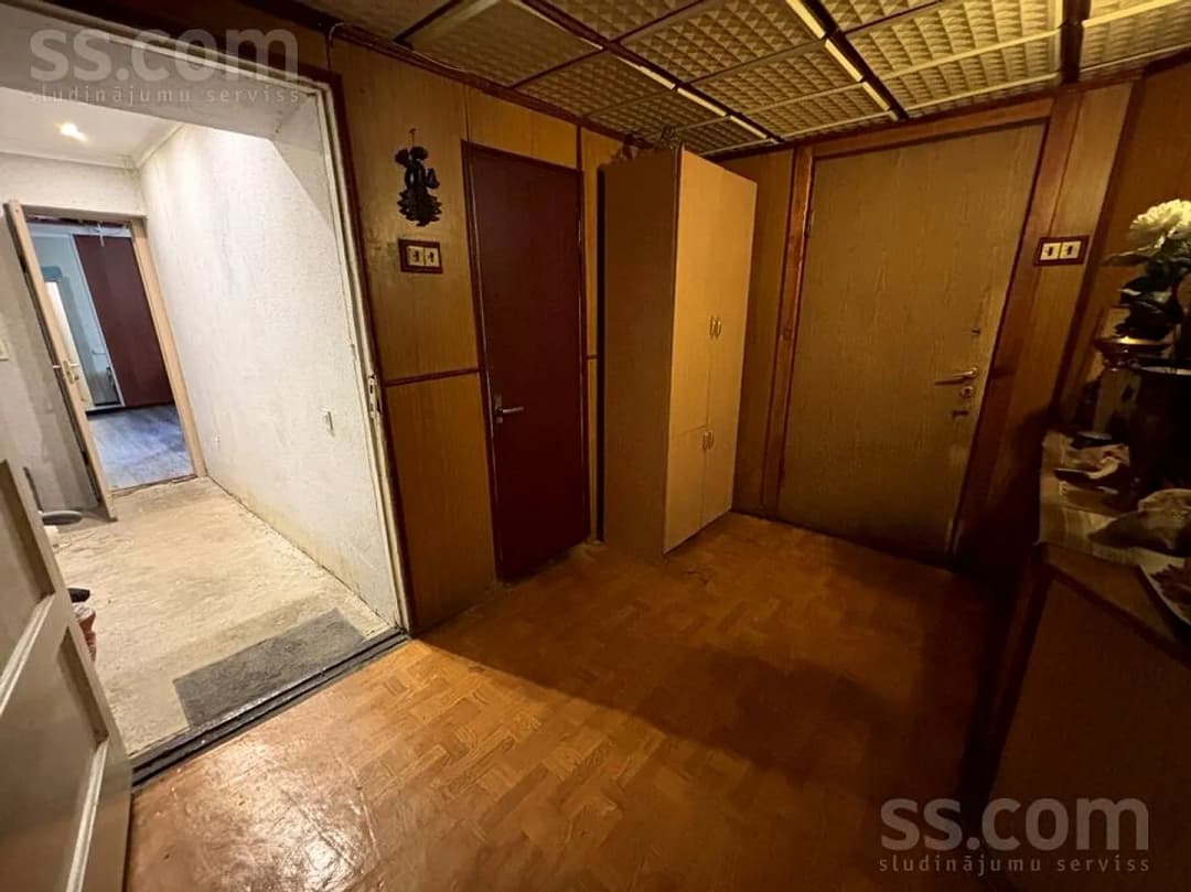 5 istabu dzīvoklis — Lāčplēša 118 — vēl bildes
