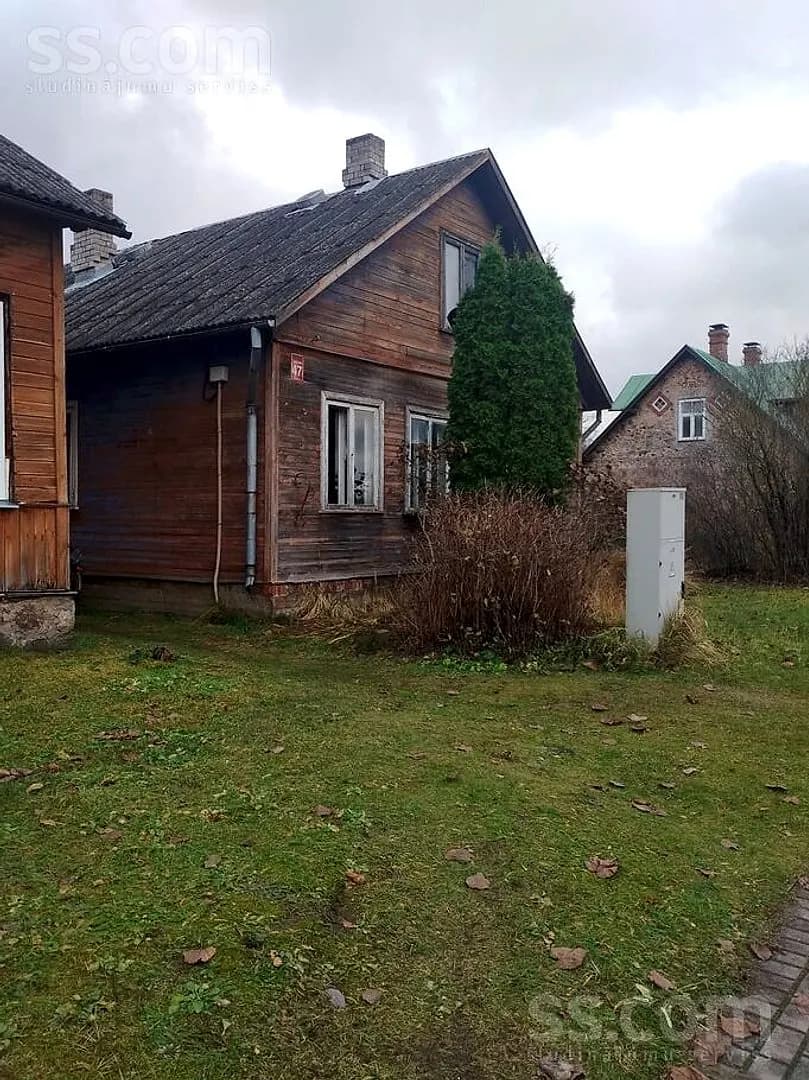 Divistabu dzīvoklis — Lielā iela 47