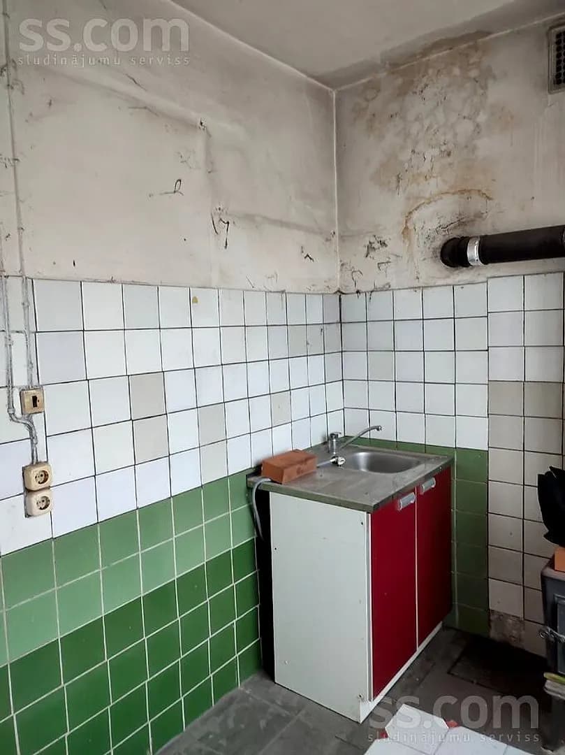 Vienistabas dzīvoklis — Saules 49 — vēl bildes